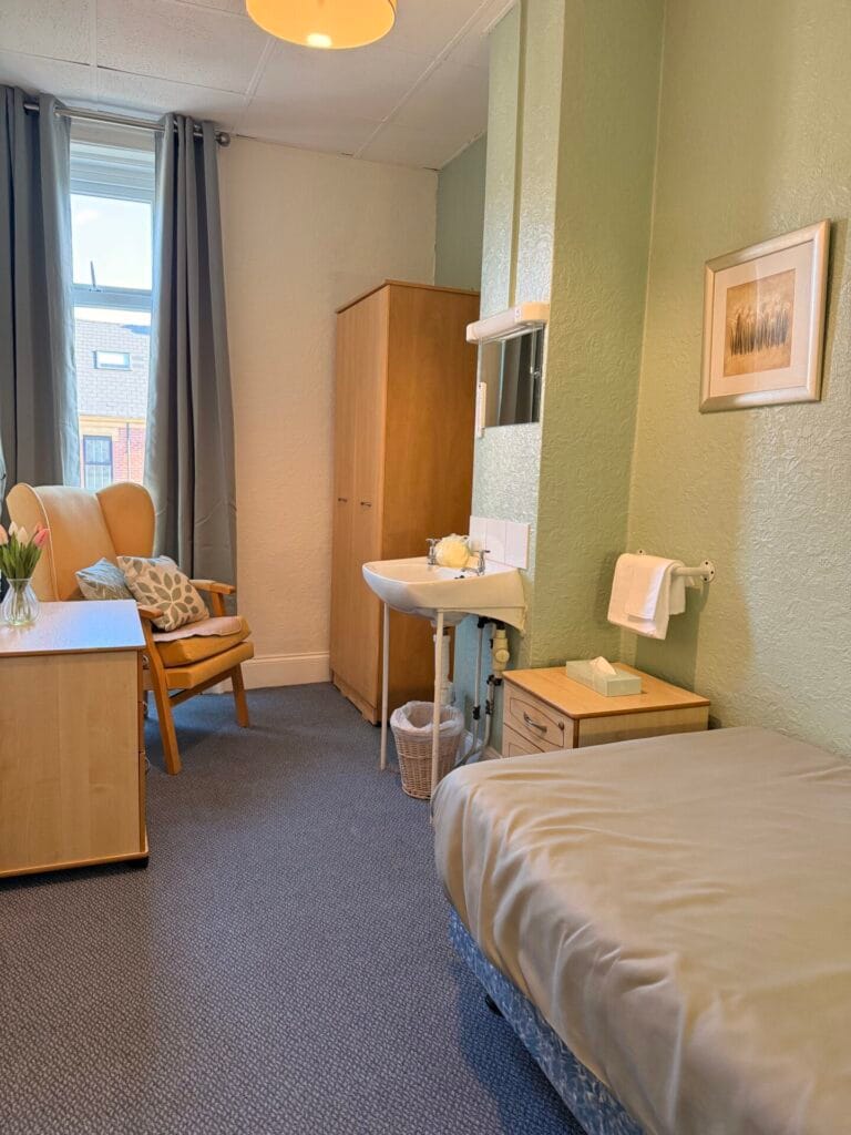 Available room at Kendal House